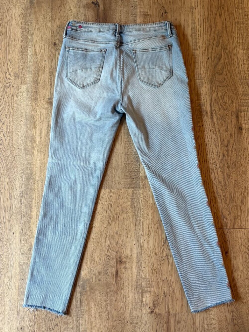 Driftwood Jackie High Rise Jeans Women's 29 Blue Embroidered Aztec Boho Western - Picture 7 of 11